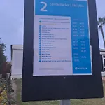 アパート Alta Loma, And Pools *