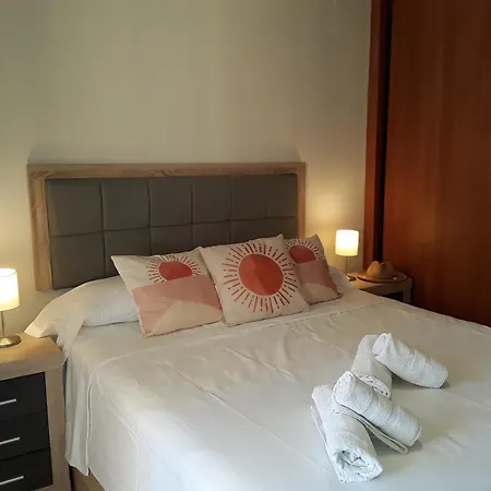 شقة Alta Loma, And Pools فوينخيرولا